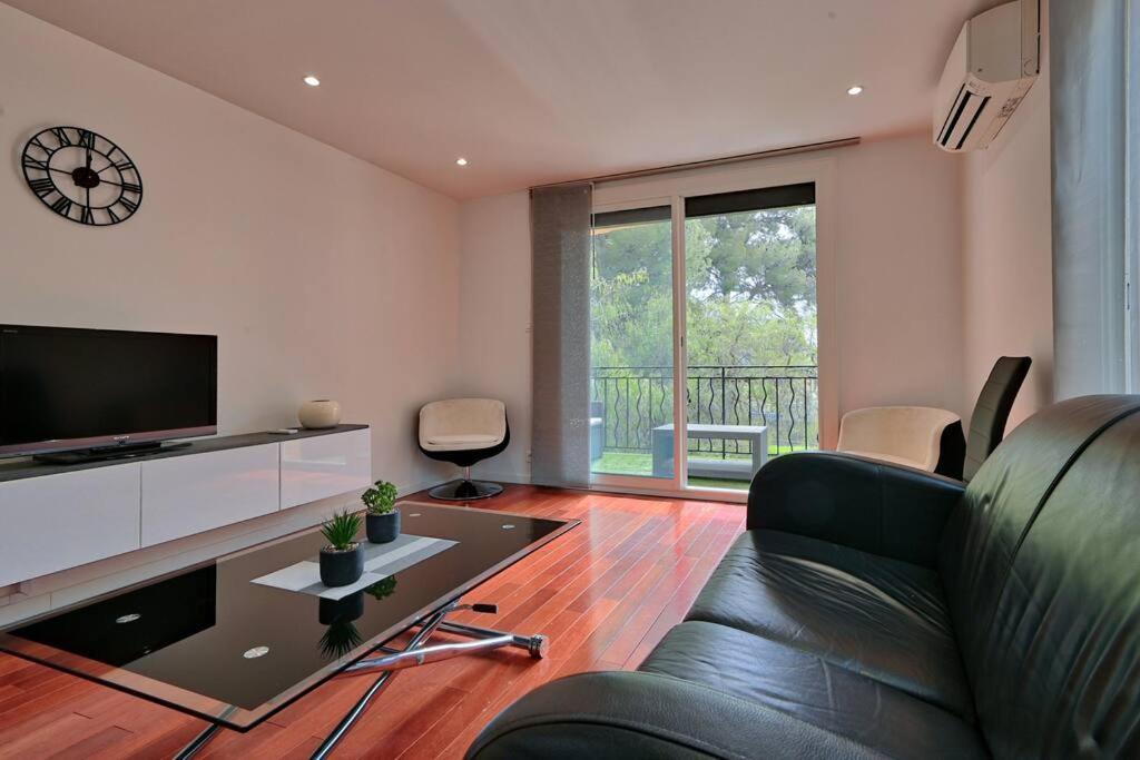 Appartement Cytharista–t3 De Standing Avec Vue à La Ciotat